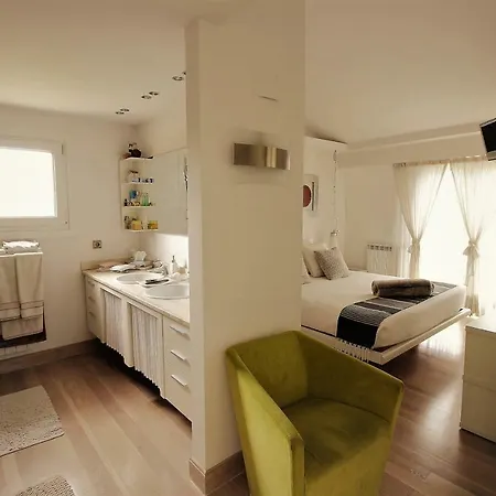 Bonita Pareada Con Piscina Privada * San Sebastián