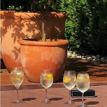 Vila Bonita Pareada Con Piscina Privada *